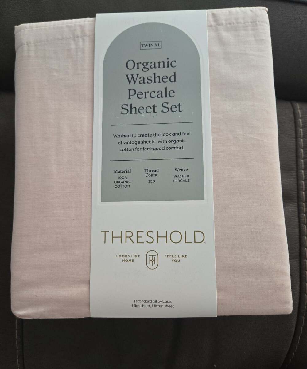 Threshold Organic Washed Percale Sheet White light pink twin xl